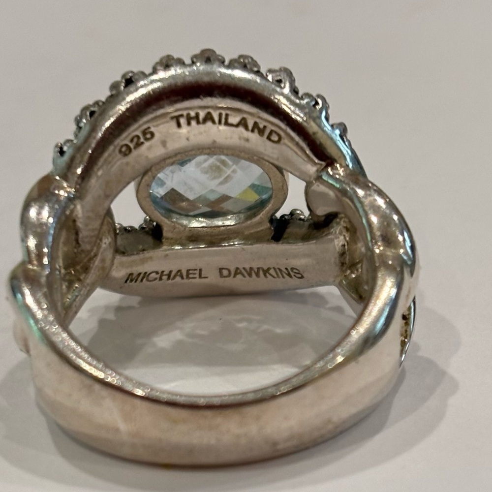 Michael Dawkins beautiful sterling and blue topaz stone. Size 8 - Picture 4 of 4